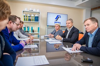 Глава Одинцовского округа Андрей Иванов осмотрел производственные мощности ООО «Металл-Завод» в Кубинке