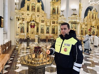 В преддверии «Всемирного дня памяти жертв ДТП» сотрудники Госавтоинспекции приняли участие в панихиде