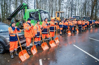 Глава Одинцовского округа провёл в Звенигороде смотр техники перед зимним сезоном