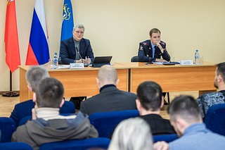 Вопросы безопасности обсудили на встрече Андрея Иванова и Игоря Лопатина с жителями Звенигорода