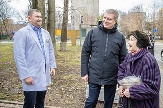 Андрей Иванов осмотрел отремонтированную амбулаторию в поселке Заречье