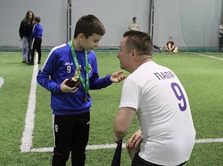 В субботу, 23 декабря, в спортивной школе «Одинцово» состоялось подведение итогов спортивного сезона по футболу. Награды получили призёры первенства Московской области — команды 2008, 2012 и 2013 годов рождения