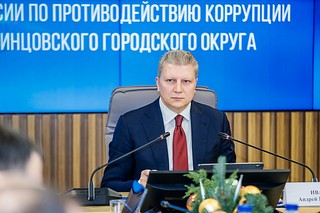 Андрей Иванов подчеркнул, что основные направления государственной политики в этой сфере определяет президент России Владимир Путин