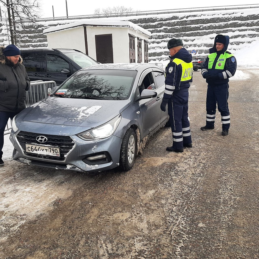 Рейд по выявлению нелегальных таксистов прошёл 6 декабря в Одинцовском округе, Декабрь