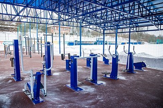 Глава Одинцовского округа Андрей Иванов проверил работу звенигородского стадиона «Спартак» в зимний период