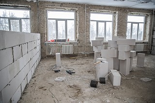 Глава Одинцовского округа вместе с жителями Звенигорода проверил ход капитального ремонта школы № 2 имени М. А. Пронина