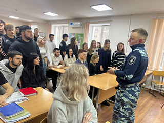 Сотрудники УМВД России по Одинцовскому городскому округу совместно с членом Общественного совета при УМВД Сергеем Дядя, провели Всероссийскую акцию «Студенческий десант» для студентов Одинцовского филиала Международного юридического института
