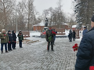 Одинцовские росгвардейцы приняли участие в торжественном мероприятии, посвящённом Дню памяти о россиянах, исполнявших служебный долг за пределами Отечества