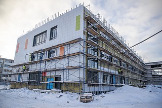 Глава Одинцовского округа Андрей Иванов проверил ход строительства новой школы на 550 учеников в поселке Горки-2