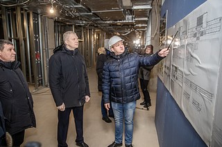 Глава Одинцовского округа Андрей Иванов проверил ход строительства новой школы на 550 учеников в поселке Горки-2