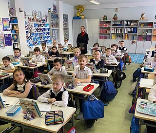 В рамках оперативно-профилактического мероприятия «Подросток-Семья» инспекторы по делам несовершеннолетних УМВД России по Одинцовскому городскому округу совместно с представителями комиссии по делам несовершеннолетних и защите их прав провели профилактические беседы с учащимися образовательных учреждений округа, направленные на профилактику противоправного поведения среди несовершеннолетних
