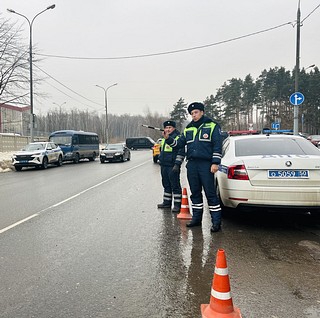 Сотрудники Одинцовской Госавтоинспекции провели профилактический рейд «Детское кресло»