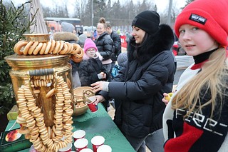 В Одинцовском парке культуры, спорта и отдыха проходит масленичный интерактив на катке