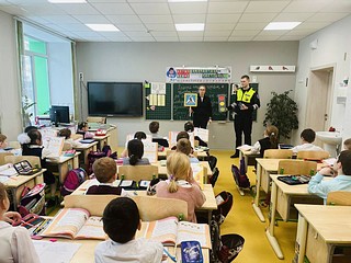 Сотрудники Одинцовской Госавтоинспекции провели со школьниками мероприятие «Правила знай и соблюдай»