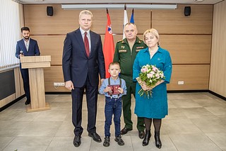Андрей Иванов вручил Ордена Мужества семьям погибших при исполнении воинского долга участников СВО