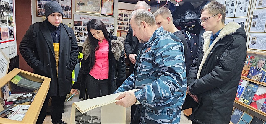 В музее УМВД России по Одинцовскому округу состоялась экскурсия для стажёров и молодых сотрудников полиции, Март