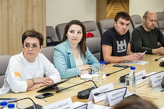 Глава Одинцовского округа Андрей Иванов провёл рабочую встречу с жителями села Немчиновка