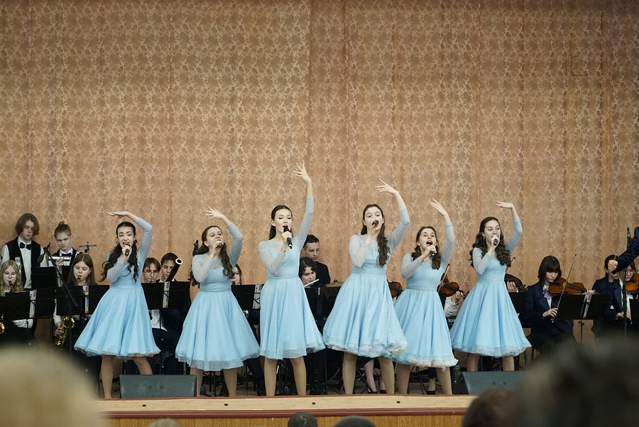 Юные музыканты Одинцовского Молодёжного оркестра выступили для пациентов Центрального военного клинического госпиталя