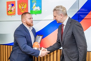 Спасшего десятки раненых из «Крокус Сити Холла» Илью Красникова наградили Благодарностью главы Одинцовского округа