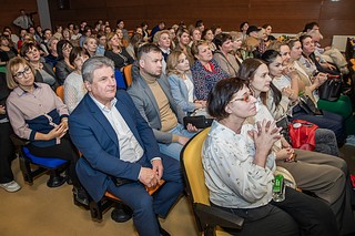 Глава Одинцовского округа Андрей Иванов вручил награды победителям профессиональных конкурсов педагогического мастерства 2024 года
