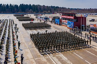 Жилищно-коммунальные службы Минобороны принимают участие в подготовке объектов, задействованных при проведении Парада Победы на Красной Площади 9 мая