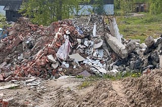 Инспекторы экологического надзора Министерства экологии Московской области провели мероприятия в Одинцовском округе. Поводом стало обращение окружной администрации, куда поступила информация о незаконном складировании отходов в деревне Хлюпино