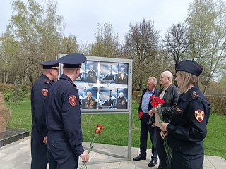 Одинцовские росгвардейцы почтили память погибших в радиационных авариях и катастрофах