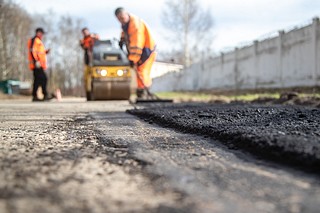 В Одинцовском округе ведутся ремонтные работы на трёх участках дорог общей протяжённостью 1,74 км