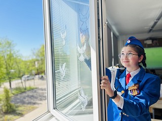 Одинцовские госавтоинспекторы и юные инспекторы движения провели в Звенигороде акцию ко Дню Победы