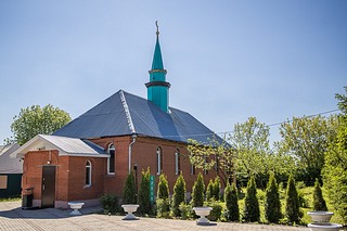 Глава Одинцовского округа Андрей Иванов осмотрел территорию мечети в Звенигороде и провел встречу с председателем религиозной организации «Умма исламия» Айдаром Валиулиным