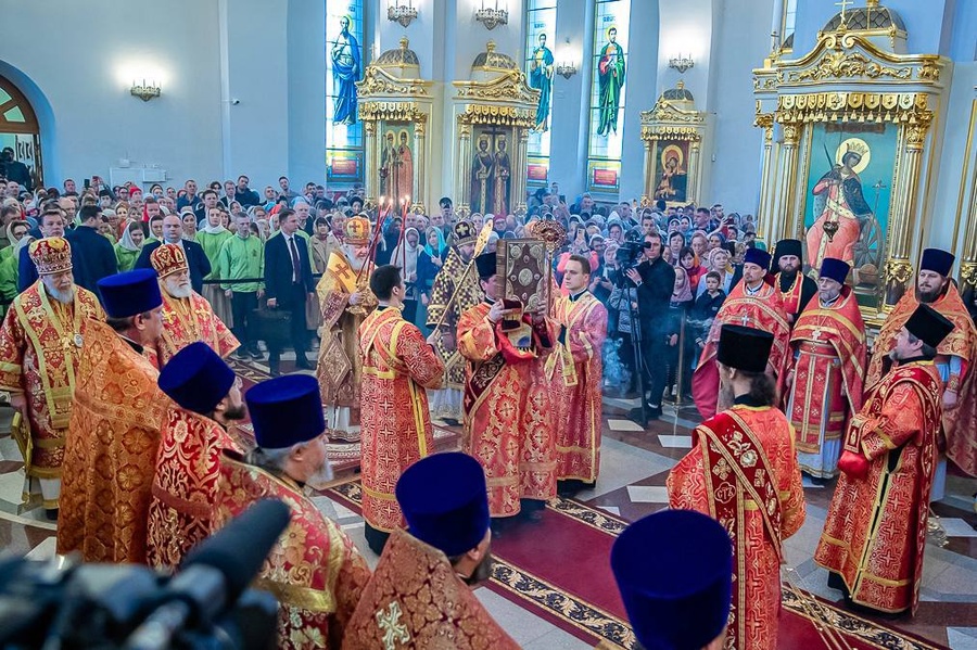 Литургия текст 1, Патриарх Московский и всея Руси Кирилл провёл литургию в Георгиевском соборе в Одинцово