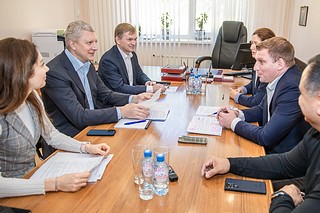 Глава Одинцовского округа Андрей Иванов осмотрел производственные цеха Петелинской птицефабрики в поселке Часцы