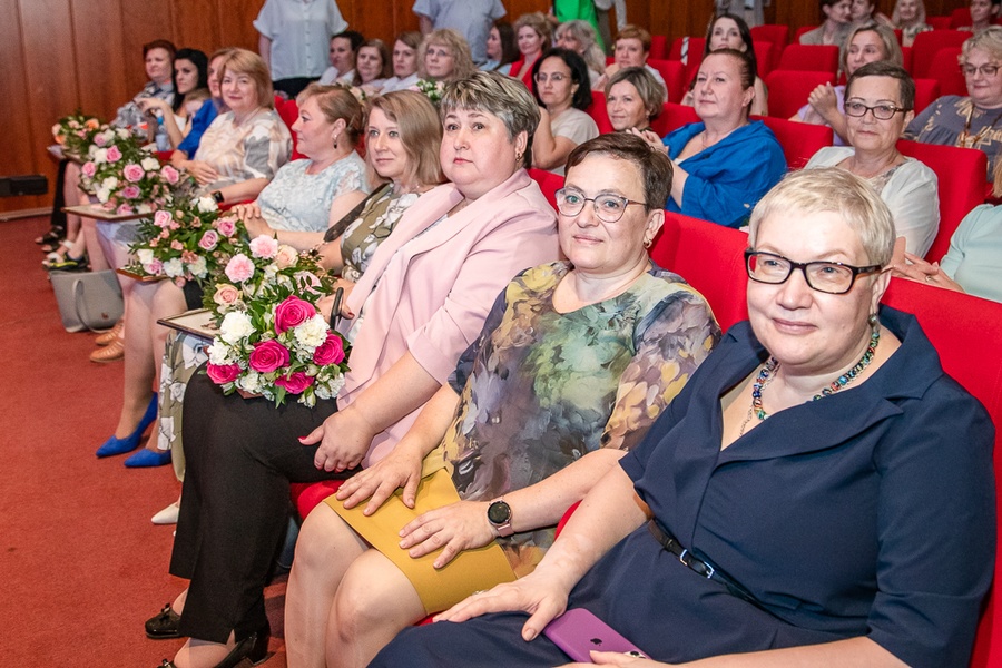 s, Социальных работников Одинцовского округа поздравили с профессиональным праздником