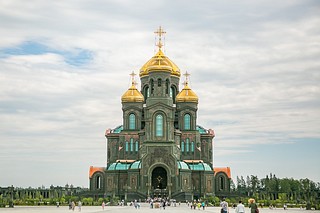 Долголеты из Жуковского побывали с экскурсией в парке «Патриот» в Кубинке