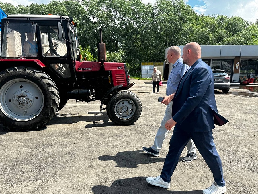 Наташино текст 1, Первый заместитель главы Одинцовского округа 6 июня провёл обход квартала Наташино в деревне Фуньково