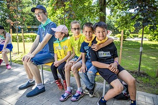 Более 100 ребят посещают летний лагерь с дневным пребыванием на базе школы «Гармония» в Горловке