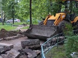 На улице Северной в Одинцовском округе начали замену тротуаров и бордюров