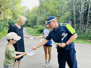 Сотрудники Одинцовской Госавтоинспекции, 10 батальона 1 полка ДПС (Северный), инспекторы отдела по делам несовершеннолетних и волонтёры молодежных формирований посетили садовые товарищества и дачные поселки