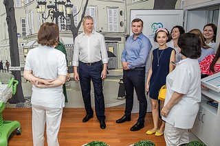 Глава Одинцовского городского округа Андрей Иванов вместе с депутатом Государственной Думы Татьяной Буцкой открыли на базе областной больницы Центр поддержки грудного вскармливания. Как отметил Андрей Иванов, всё, что связано со здоровьем матери и ребёнка — безусловный приоритет в здравоохранении