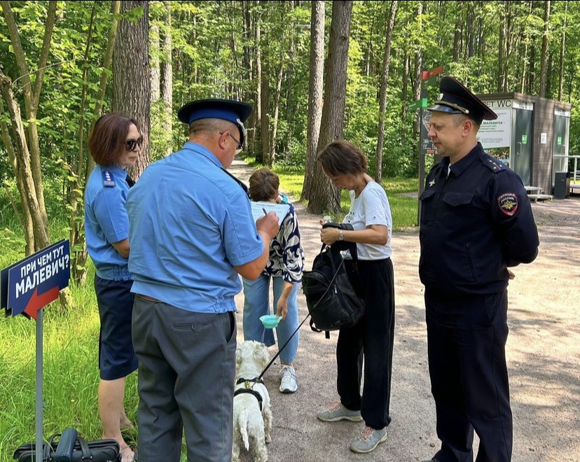 В Одинцово сотрудники полиции призвали соблюдать Правила выгула домашних животных, Июль