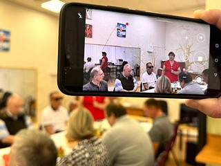 Просветительские встречи с инвалидами по зрению прошли в Одинцово и Волоколамске 6 и 7 августа. В них приняли участие представители местных отделений Всероссийского общества слепых из Одинцово, Краснознаменска, Власихи, Волоколамска и Лотошино, а также председатели территориальных и участковых избирательных комиссий, сотрудники Мособлизбиркома