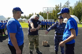 Одинцовские росгвардейцы приняли участие в ведомственной акции «Каникулы с Росгвардией»