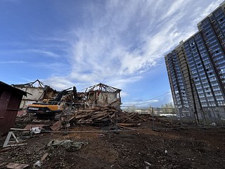 На Верхне-Пролетарской улице в Одинцово сносят двухэтажные деревянные дома