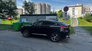 Штрафы за парковку возле мусорных баков в Одинцовском округе в июле составили 30 тысяч рублей