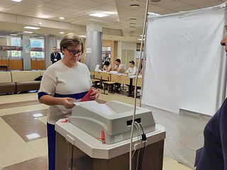 Лариса Лазутина проголосовала на выборах в Совет депутатов Одинцовского округа