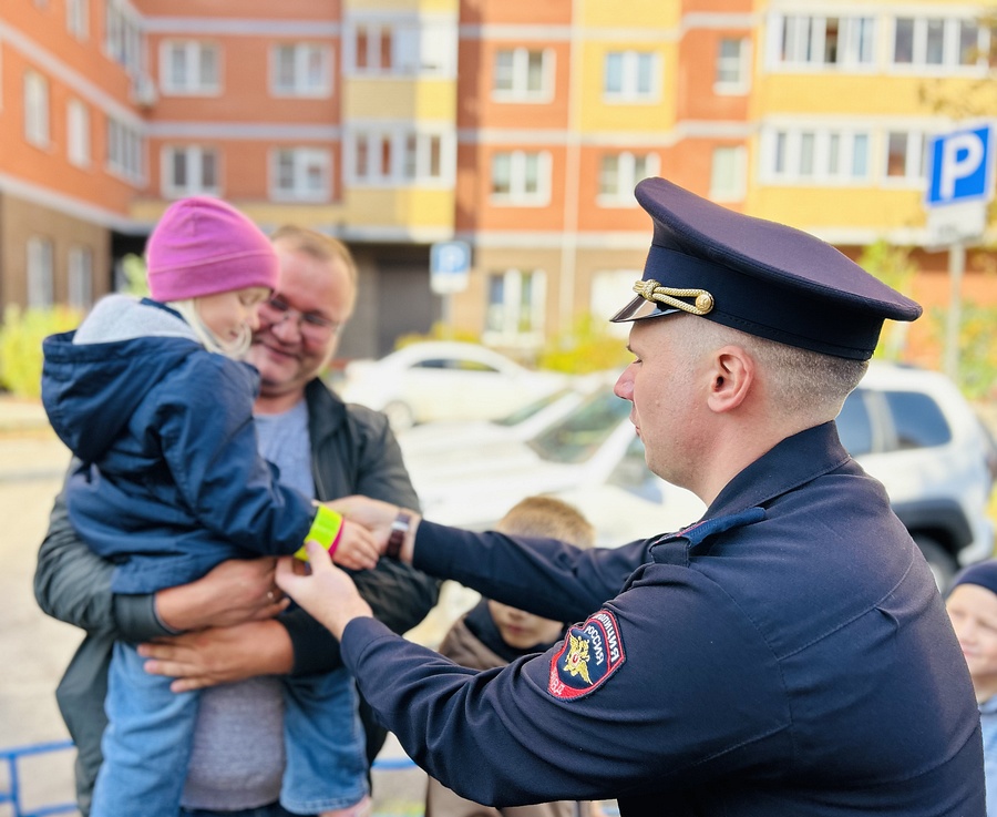 Одинцовские госавтоинспекторы провели профилактическую акцию «Безопасный двор»