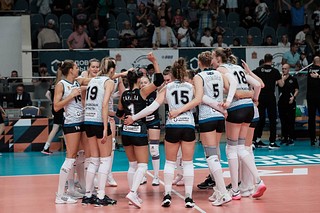 Волейбольный клуб «Заречье-Одинцово» провел первую домашнюю игру в рамках стартового тура нового сезона женской Суперлиги
