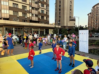 В ЖК «Гусарская баллада» провели открытую тренировку по самбо