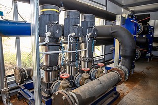 Новая блочно-модульная газовая котельная введена в эксплуатацию в поселке Гарь-Покровское. Как сообщил глава Одинцовского округа Андрей Иванов, в грядущем осенне-зимнем периоде новый объект обеспечит теплом и горячей водой детский сад и весь жилой фонд поселка — 10 многоквартирных домов, в которых проживают почти 1000 человек