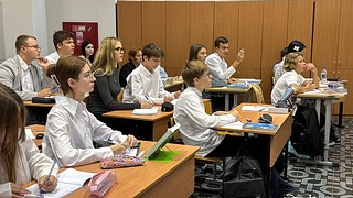 Одинцовская лингвистическая гимназия вошла в ТОП-300 лучших школ России по конкурентоспособности выпускников